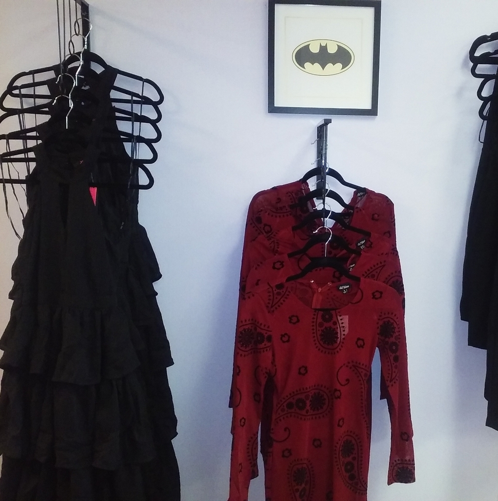 Xtaren Black Ruffled Gothic Gown - Picture 5 of 15